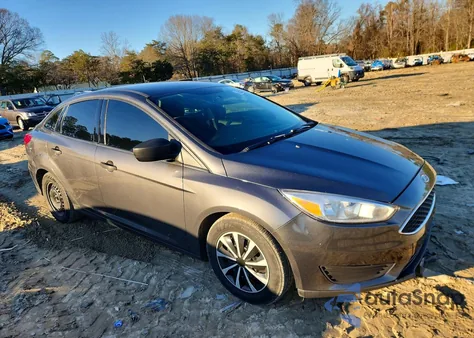 2018 Ford Focus S from USA, damaged, VIN 1FADP3E2XJL266706